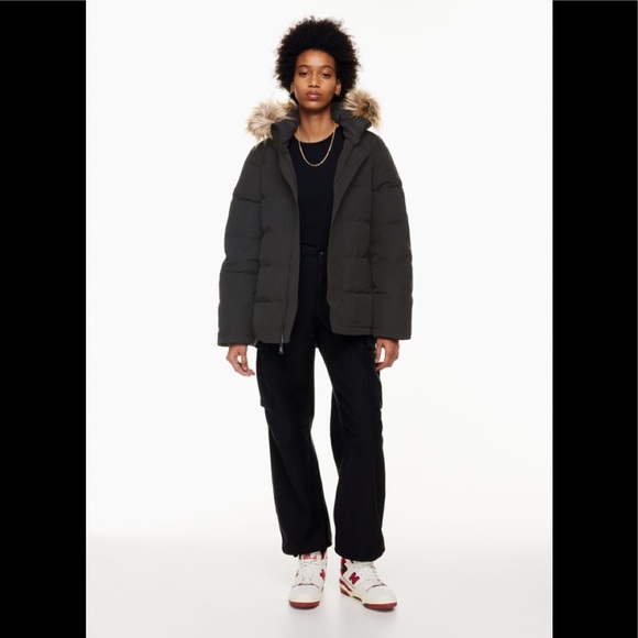 *SOLD* NWOT TNA Powder Parka - Picture 2 of 5